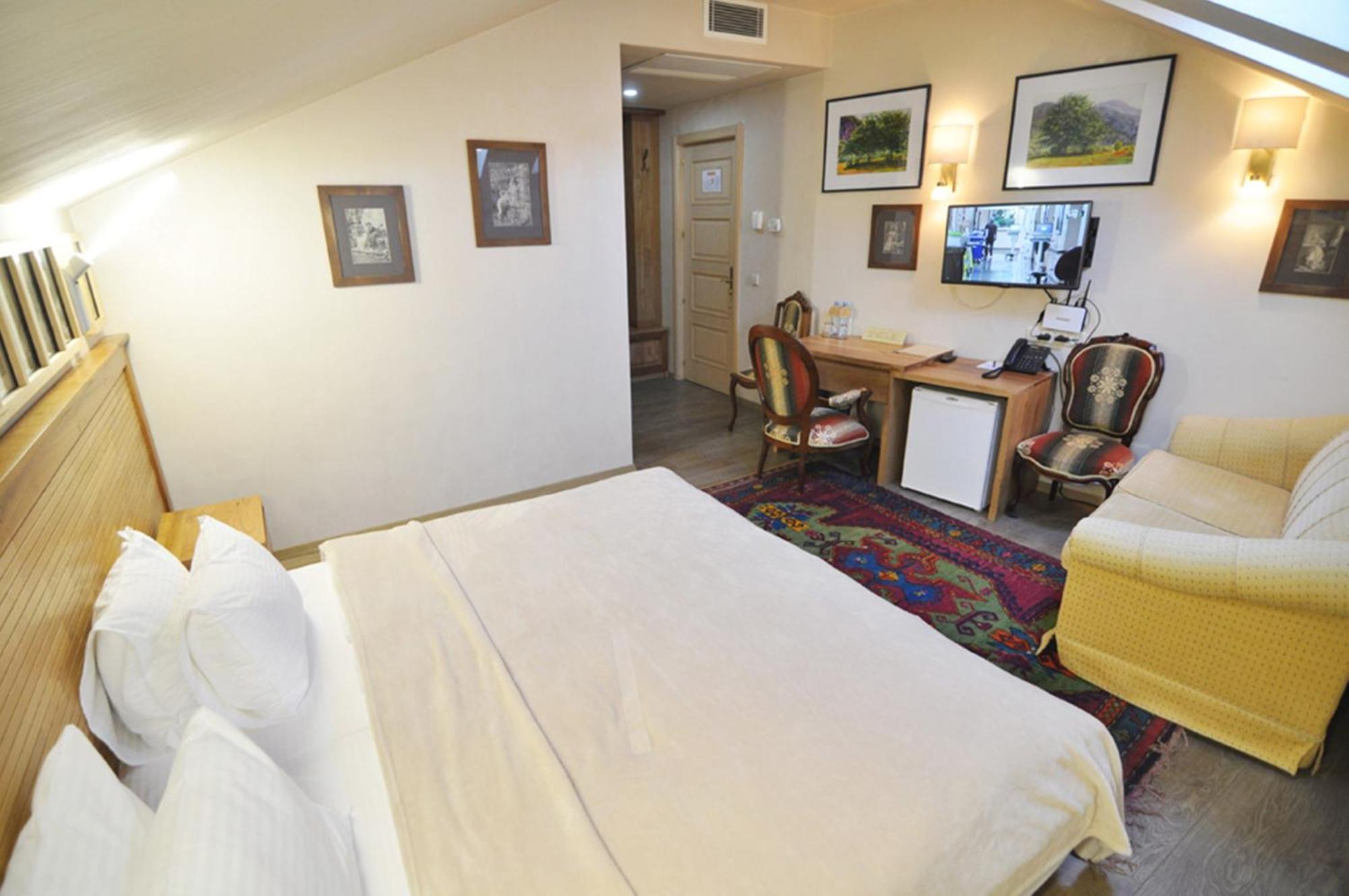 Vinotel Boutique Hotel Tbilisi Ruang foto